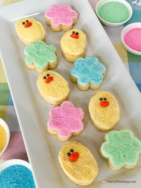 Mini Spring Pound Cakes, Drake's Cakes Mini Pound Cakes, Spring chick pound cakes, flower pound cakes, cookie cutter pound cakes, sugar frosted pound cakes, cute no bake pound cakes for Easter brunch, best easy Easter brunch dessert recipe ideas, no bake Easter desserts
